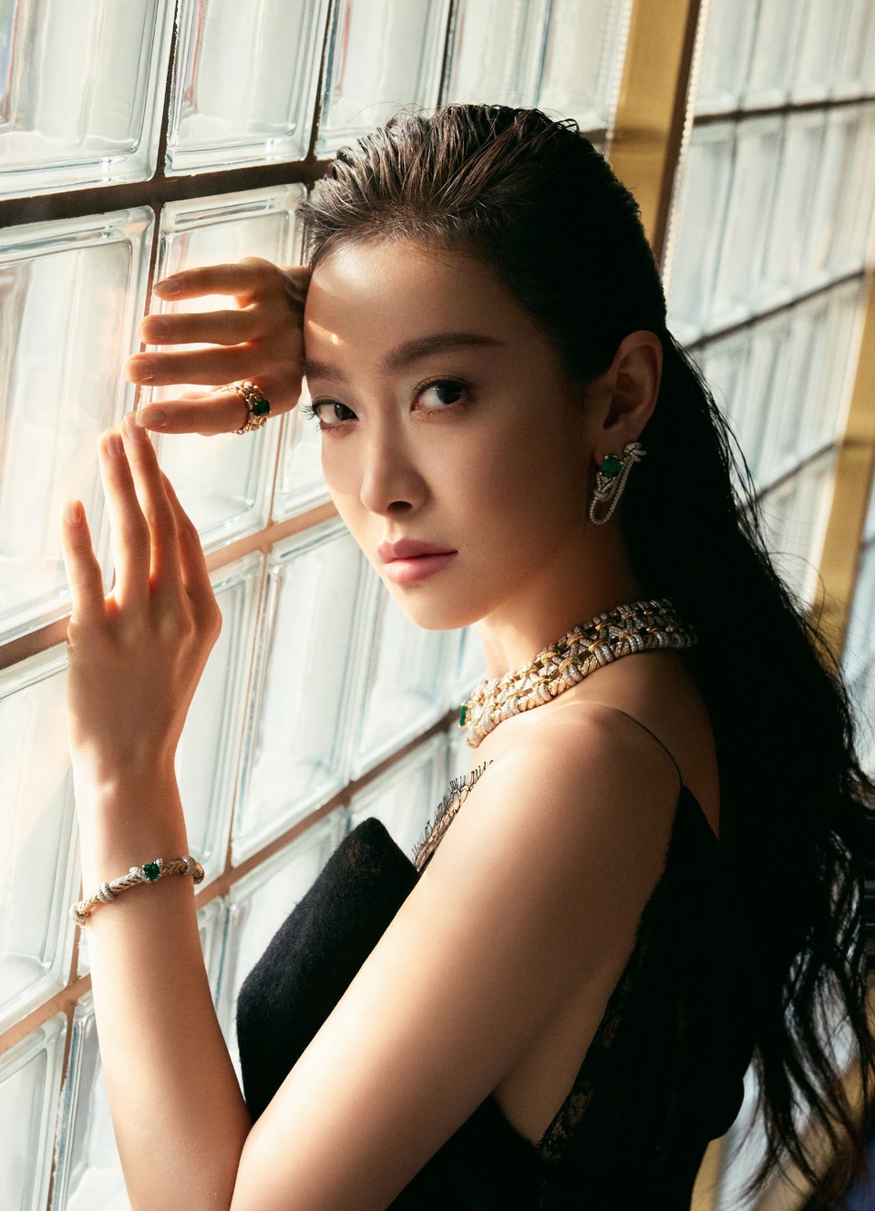 宋茜暮色星芒辉映非凡艺境 以自信之姿诠释灵动美学  第5张