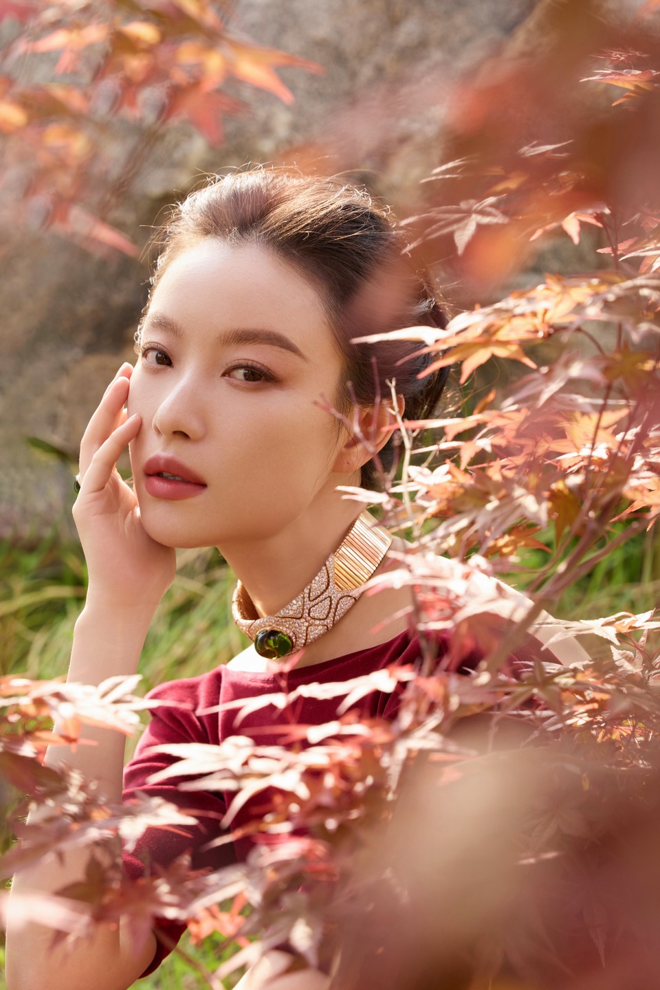 倪妮优雅的油画女郎 让取景器成为了画框  第6张