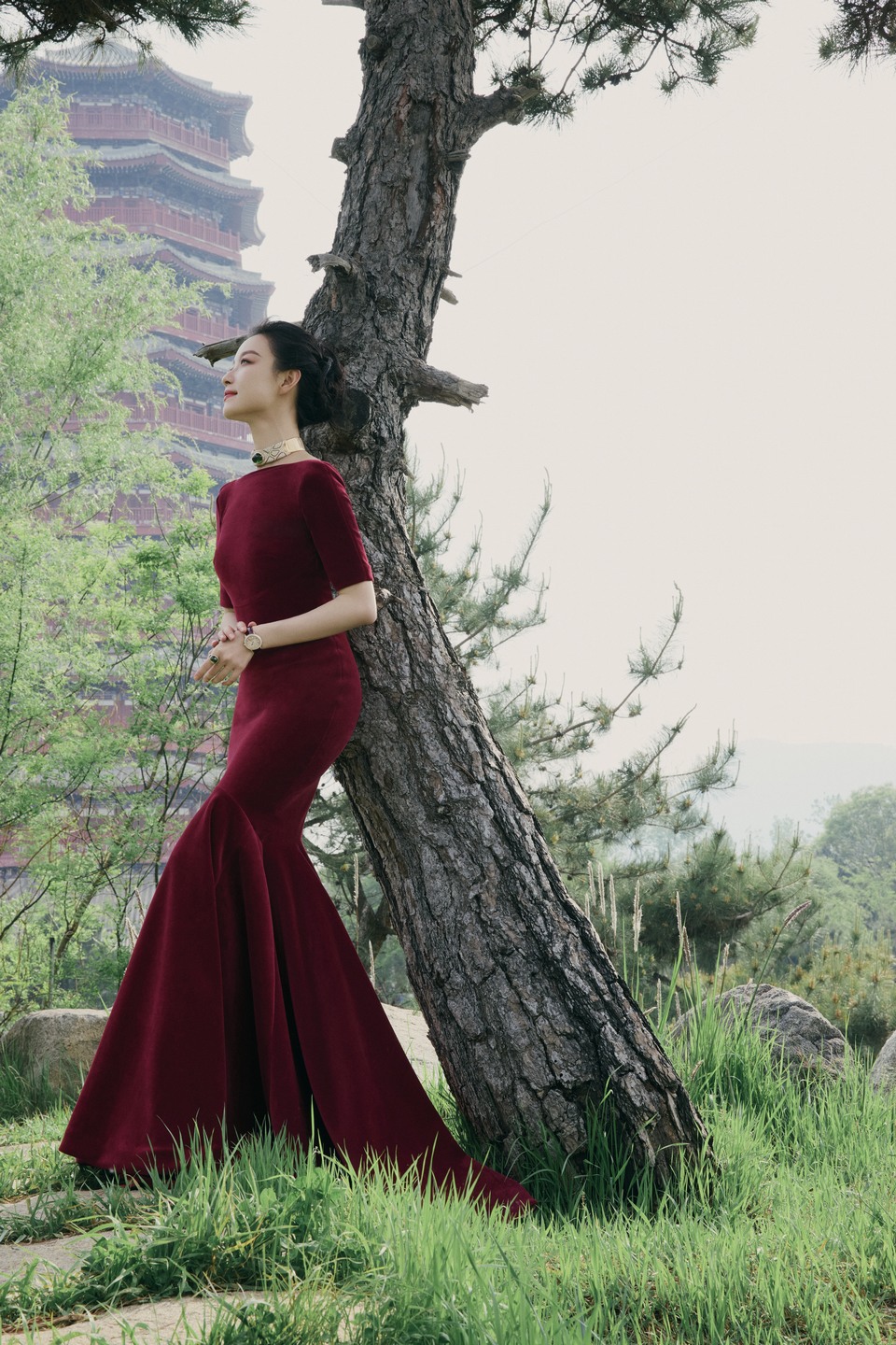 倪妮优雅的油画女郎 让取景器成为了画框  第9张