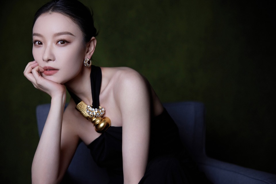 倪妮开启一场自我对话 捕捉到的美好瞬间不消散  第2张