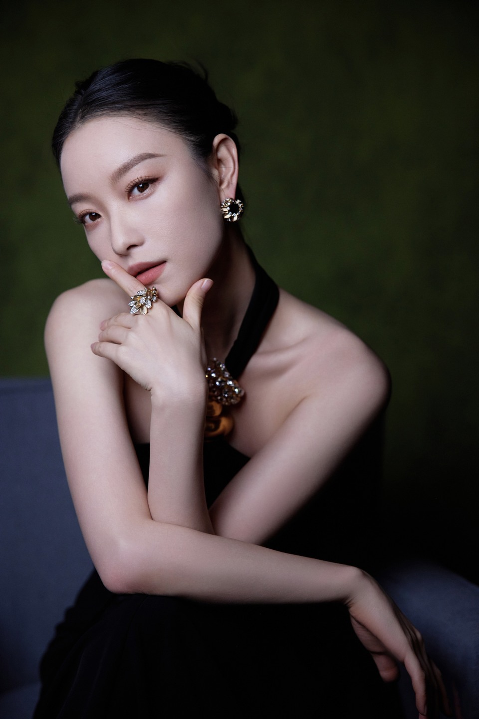倪妮开启一场自我对话 捕捉到的美好瞬间不消散  第4张