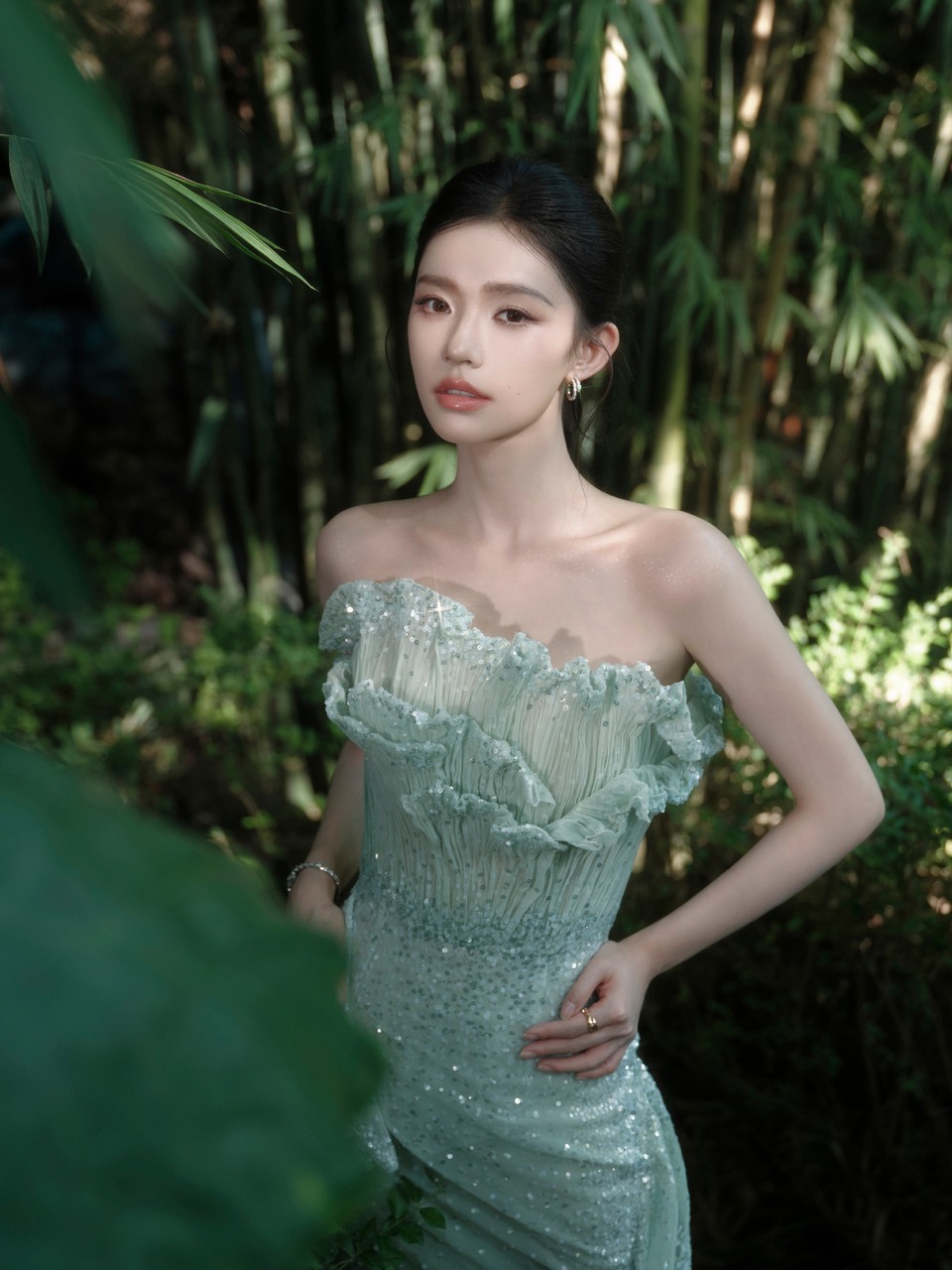 林允绿意舒展沉浮 涤荡缕缕清幽心也随之沉静  第6张