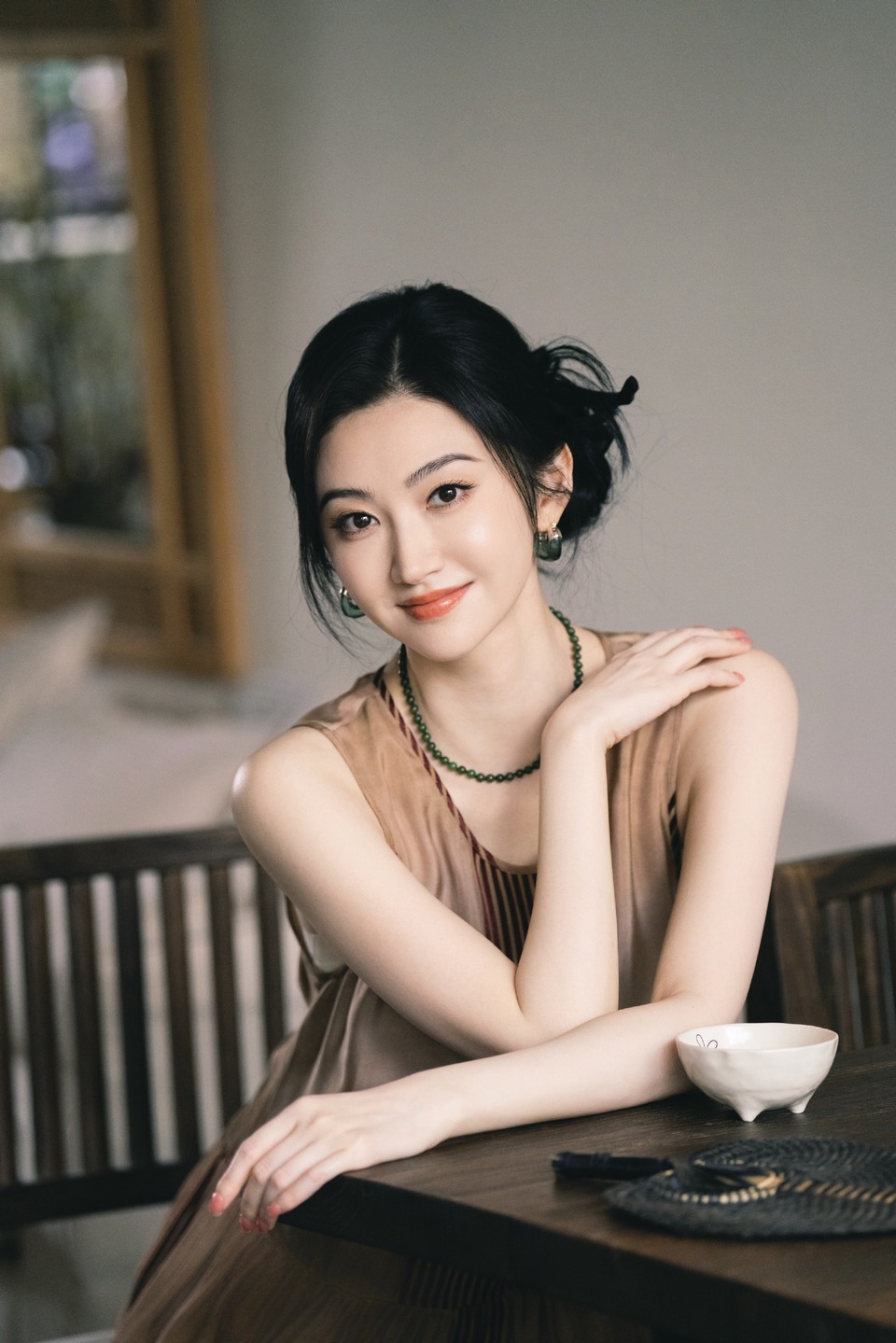 景甜捕捉生活瞬间 于光影中流转闪烁