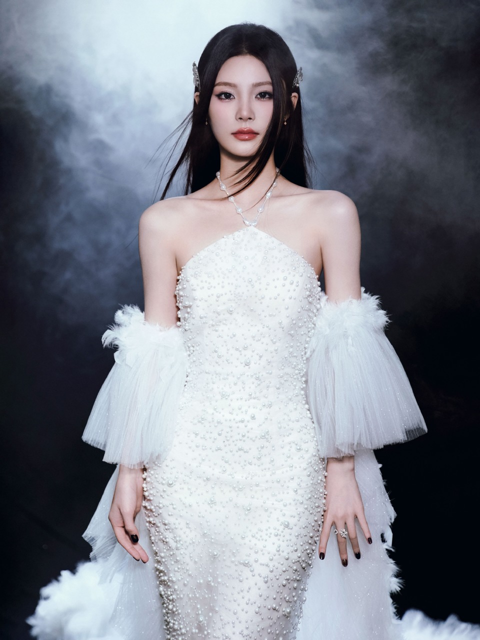 姚晓棠怦然映梦 熠熠流光间尽显妩媚优雅  第4张