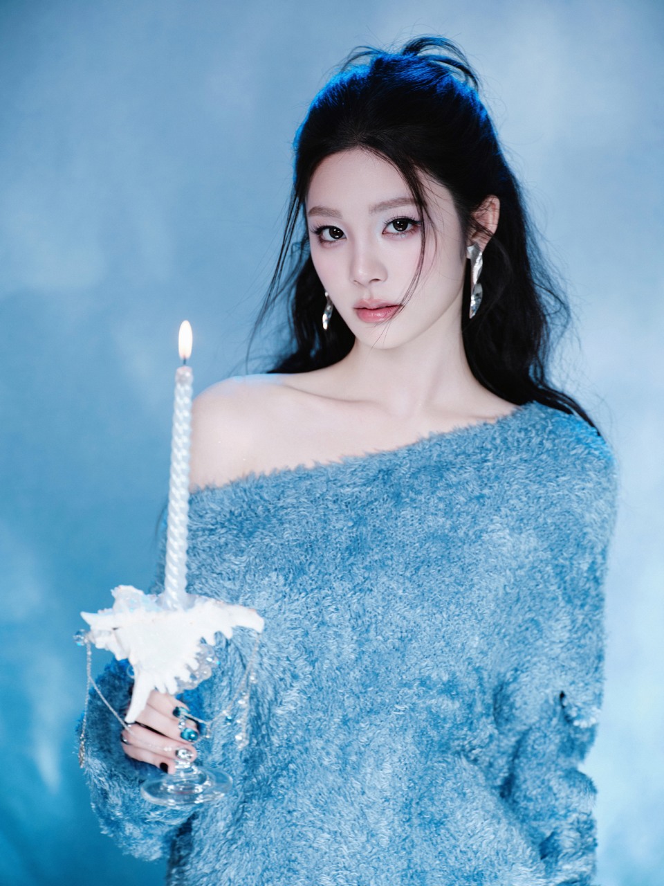 姚晓棠静谧蓝调梦幻沙砾 化身小鱼娓娓道来  第4张