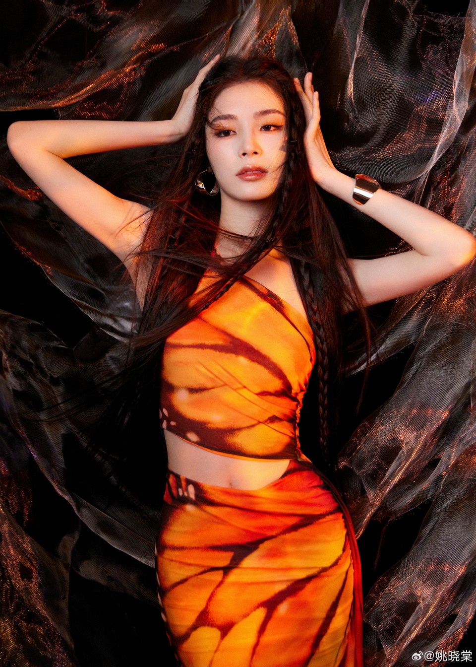 姚晓棠魅惑灵动彰显神秘色彩 定格耀目之姿  第5张