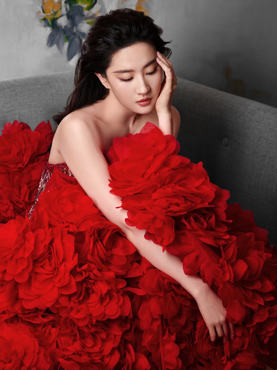刘亦菲暗夜玫瑰浪漫盛放 璀璨画卷蜕变不止  第7张