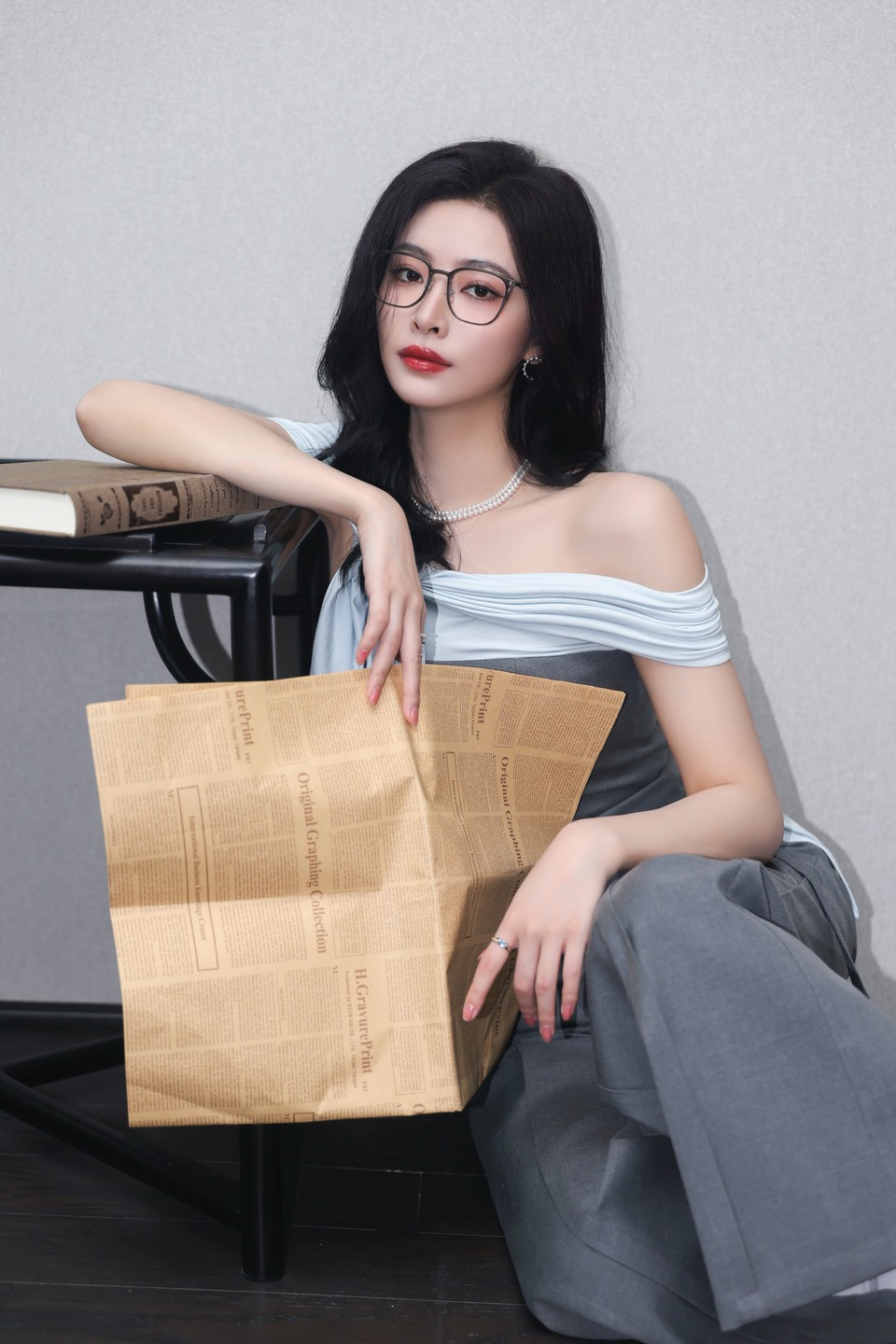 许佳琪解锁「眼镜杀」 镜间藏星河眸中漾心动  第7张