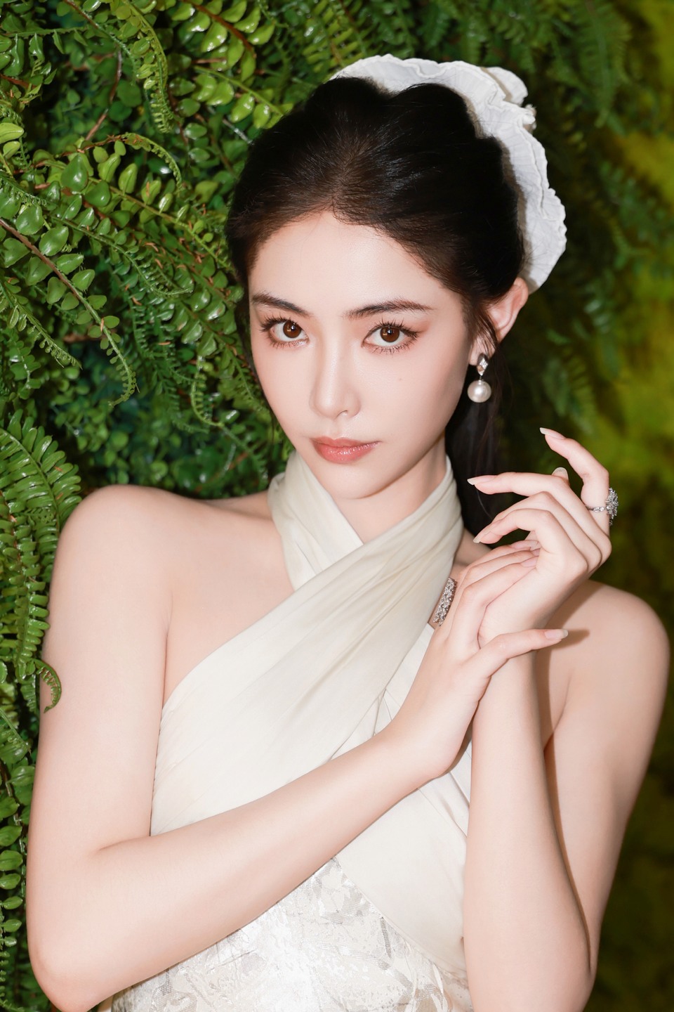 许佳琪荣光熠熠柔情似水 带着优雅尽显别样魅力  第5张