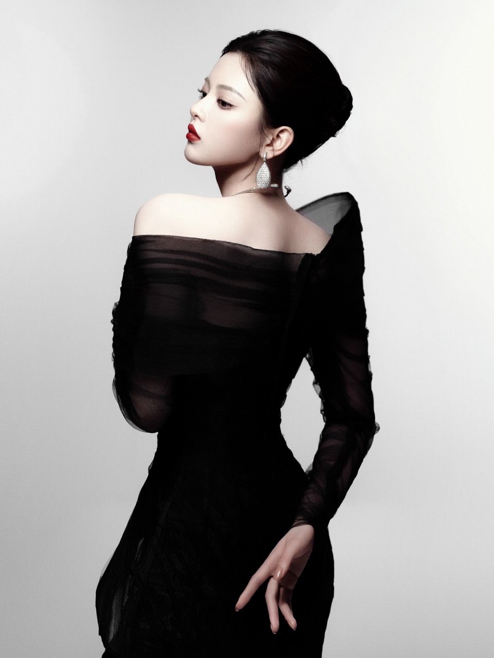 杨超越镁光灯下魅影乍现 蝴蝶名伶绰约多姿  第9张