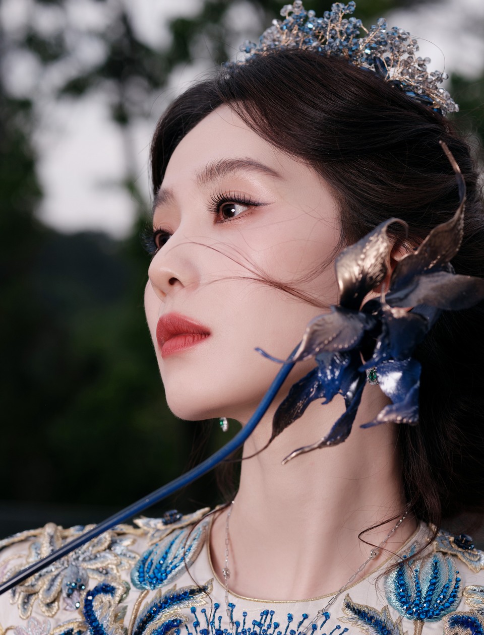 刘诗诗蓝韵依旧灵动旧影 眸中藏星赴一段温柔回响  第9张