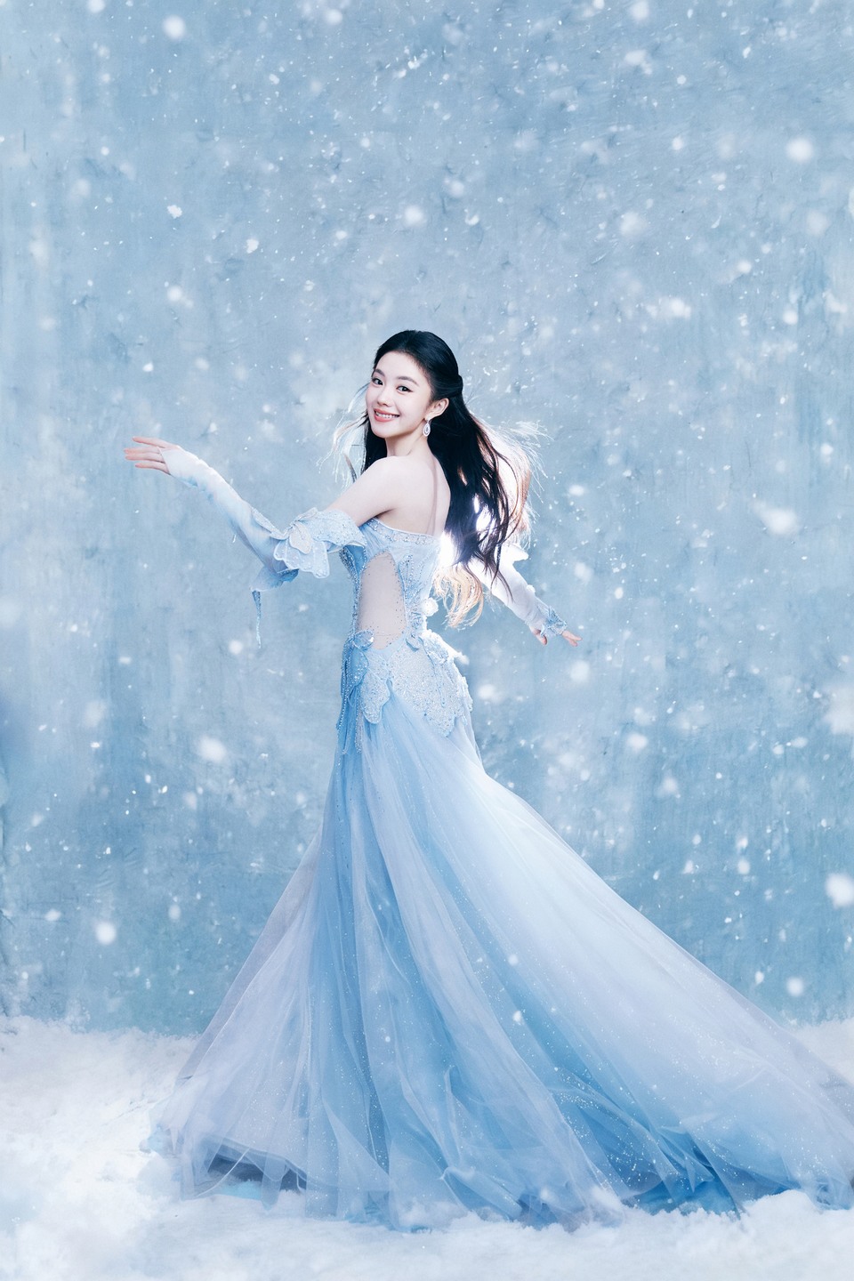 刘浩存星河映眸雪落无声 倏忽之间定格美好  第2张