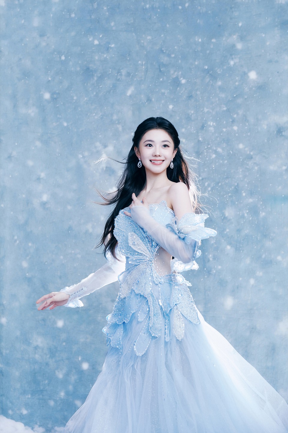 刘浩存星河映眸雪落无声 倏忽之间定格美好  第3张