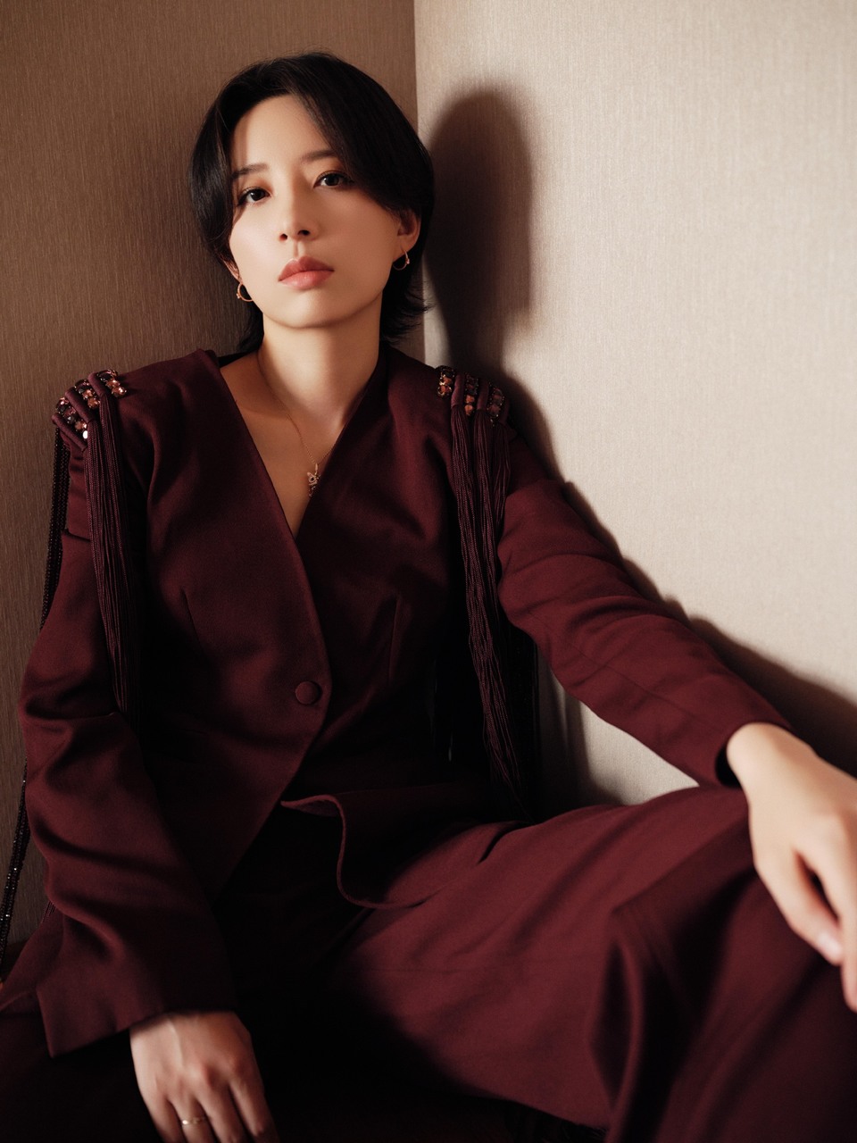 李斯丹妮光影倏然定格 温婉清幽恍入悠长清梦