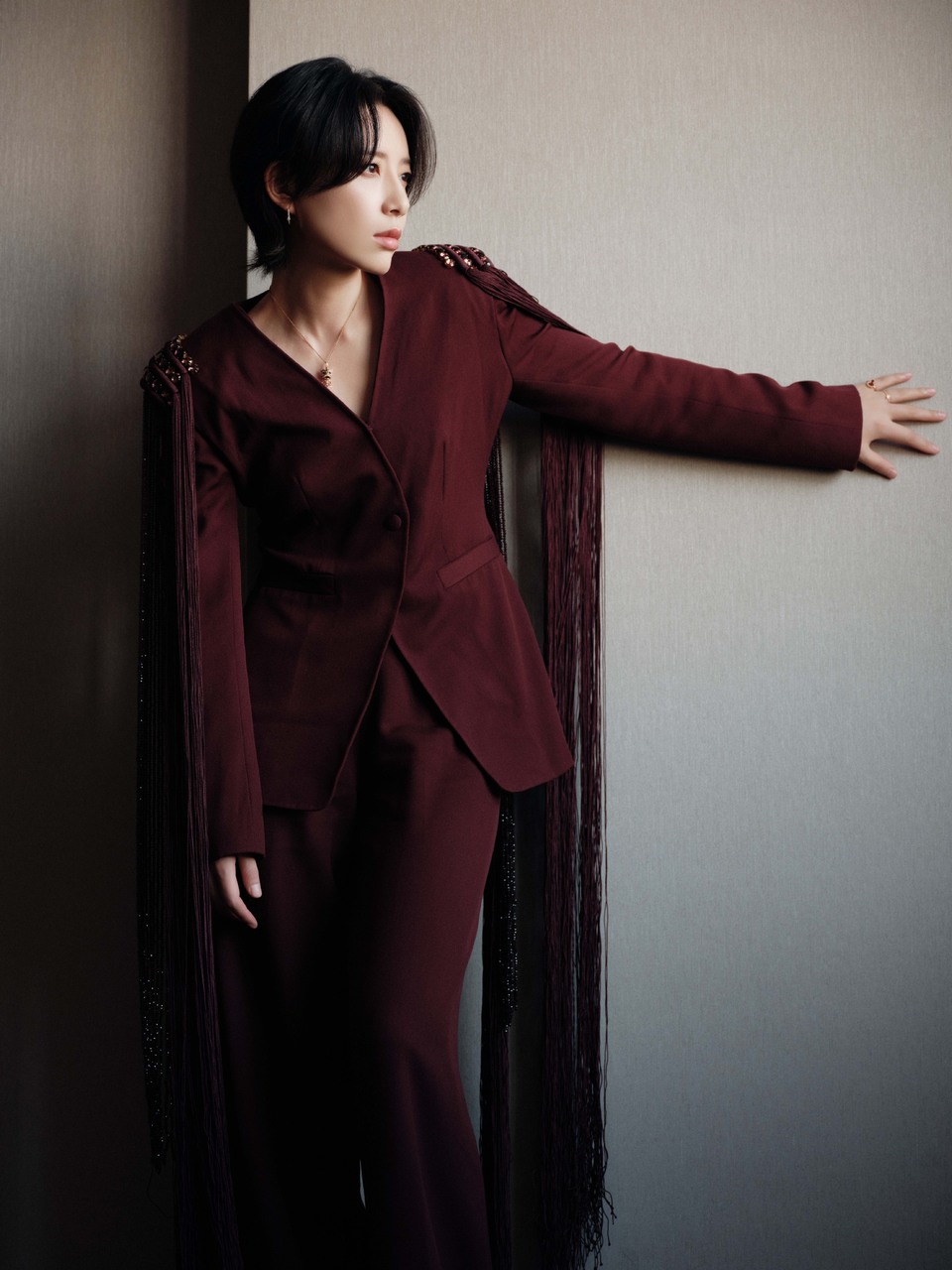 李斯丹妮光影倏然定格 温婉清幽恍入悠长清梦