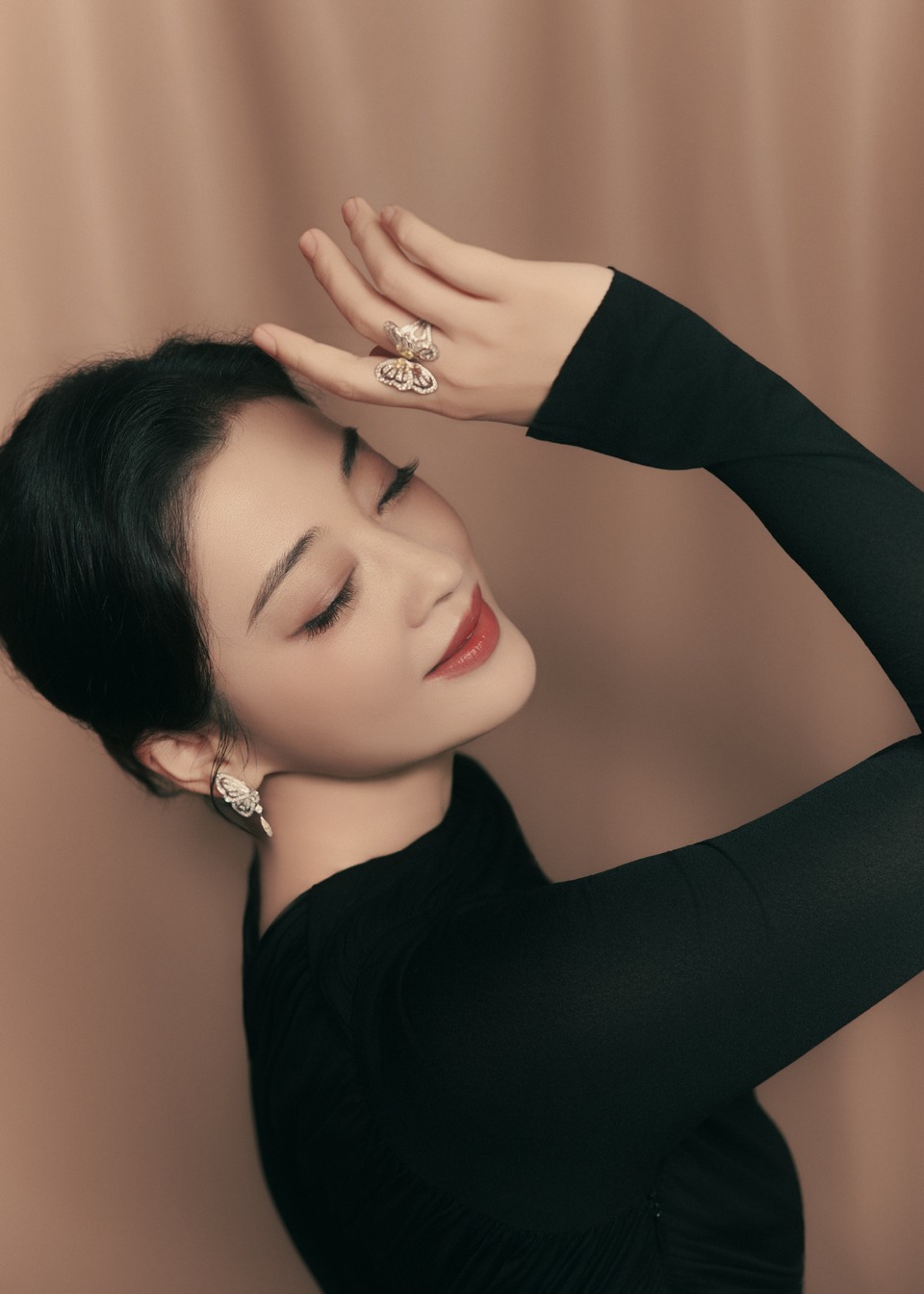 梅婷流光之间凝聚东方浪漫 优雅之名致敬影像盛典  第7张