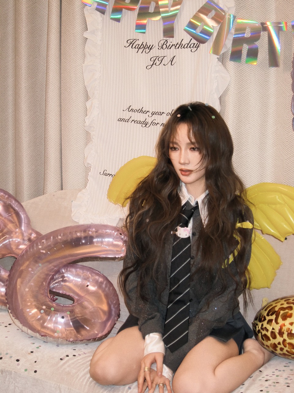 孟佳金芒披身如神女再临舞台 特别的金色星光  第10张