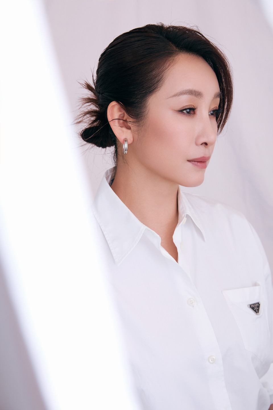 秦海璐弦歌轻落心境澄明 一颦一笑皆戏韵