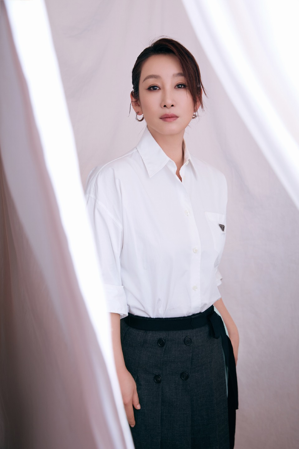 秦海璐弦歌轻落心境澄明 一颦一笑皆戏韵