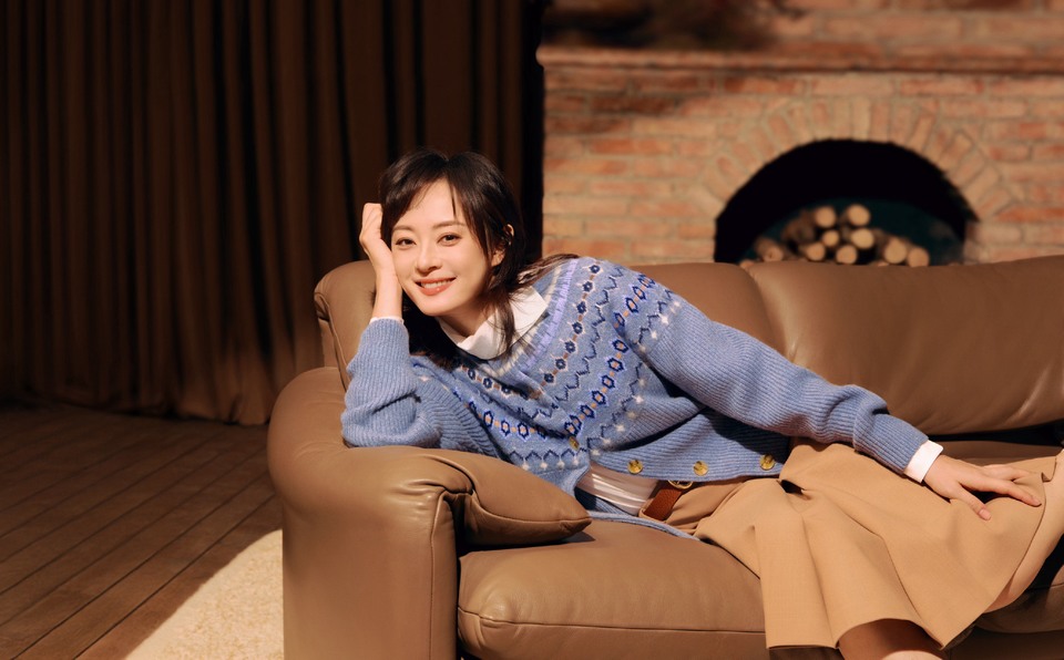 孙俪秋韵叠着冬意 裹着满身温暖和寒冷一起融化  第8张