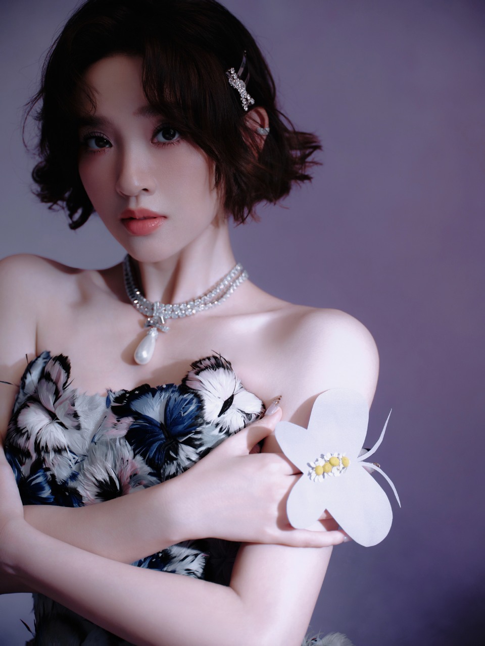 唐艺昕紫雾漫卷蝶影翩跹 衣缀蝶影自画中走来  第10张