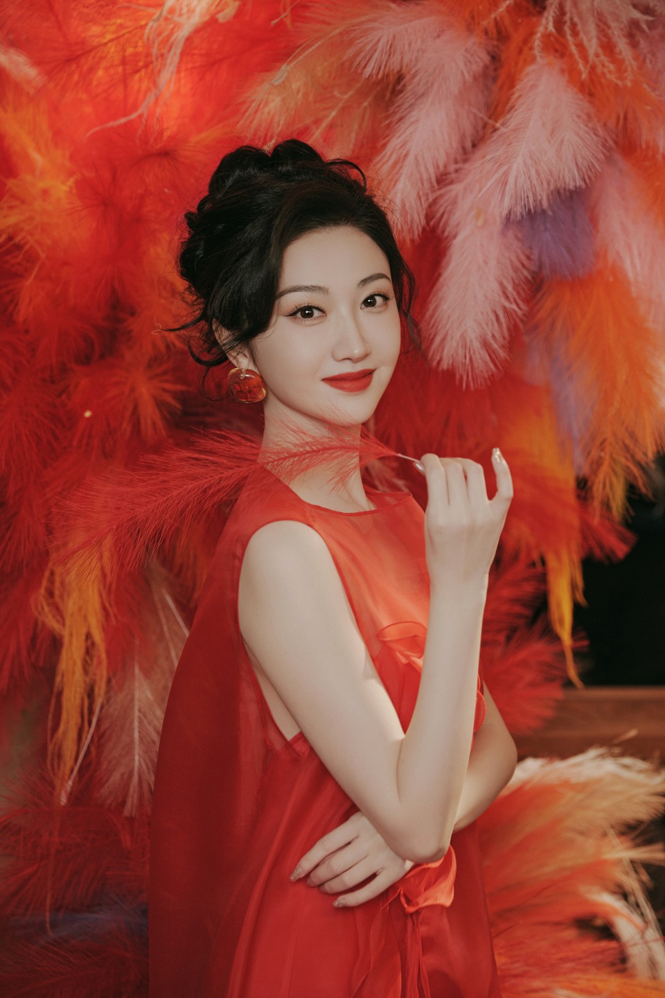 景甜浪漫闪烁瞬间定义璀璨 在盛放里气场全开