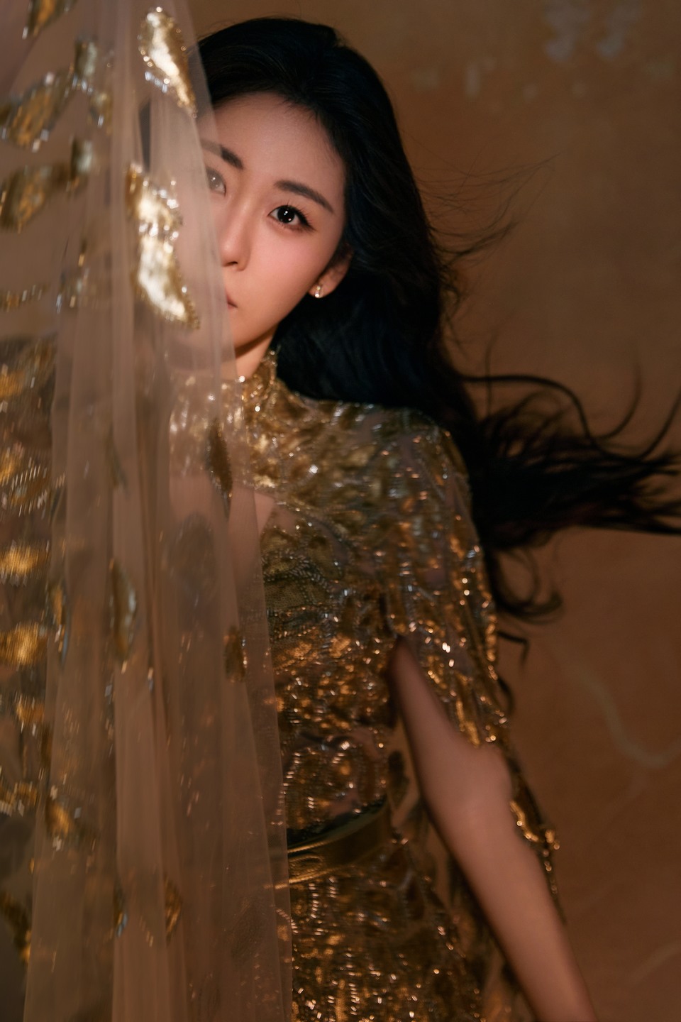 张碧晨鎏金织梦星光倾泻 历炼后盛放出最美的光芒  第9张