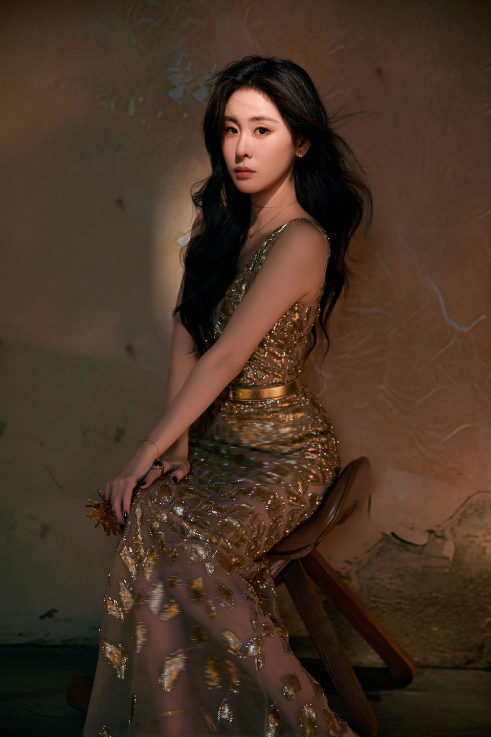 张碧晨鎏金织梦星光倾泻 历炼后盛放出最美的光芒  第7张
