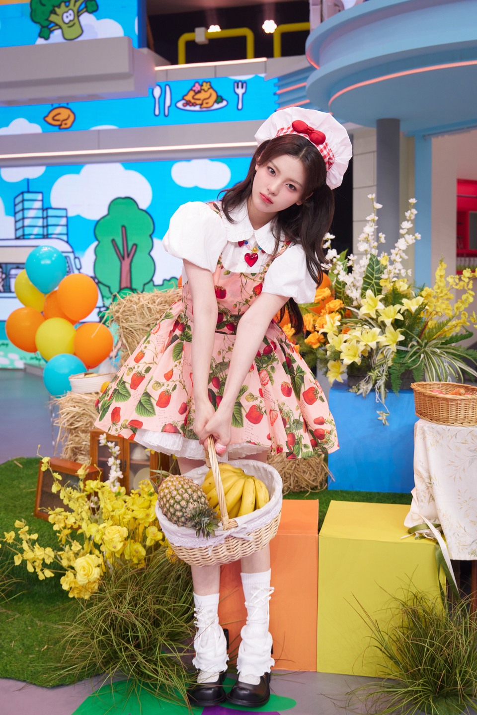 杨超越化作甜心厨娘 挥舞魔法锅铲将幸福拌入美味  第7张
