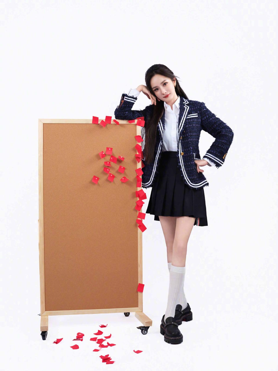 杨幂从容确信如其所是 愿我们每个人的生活都熠熠生辉  第9张
