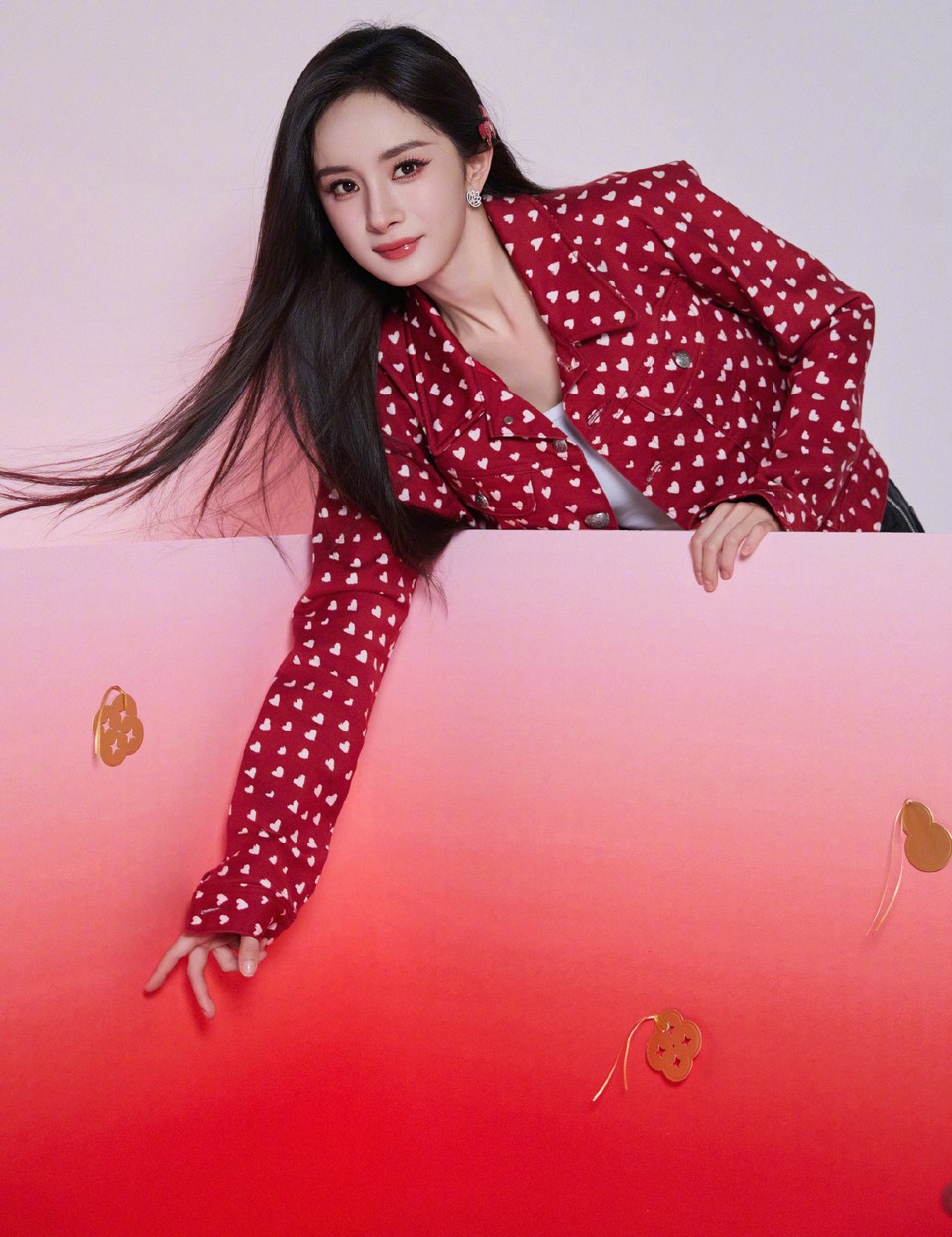 杨幂红马驰骋 当所有奇思妙想汇聚在一个画面里  第11张