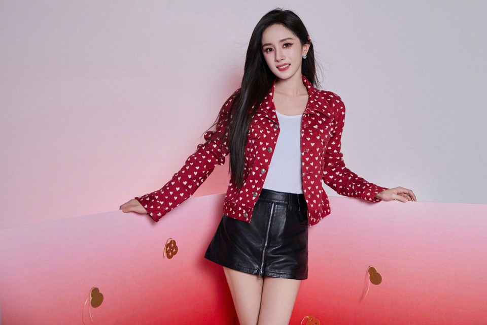 杨幂红马驰骋 当所有奇思妙想汇聚在一个画面里  第9张