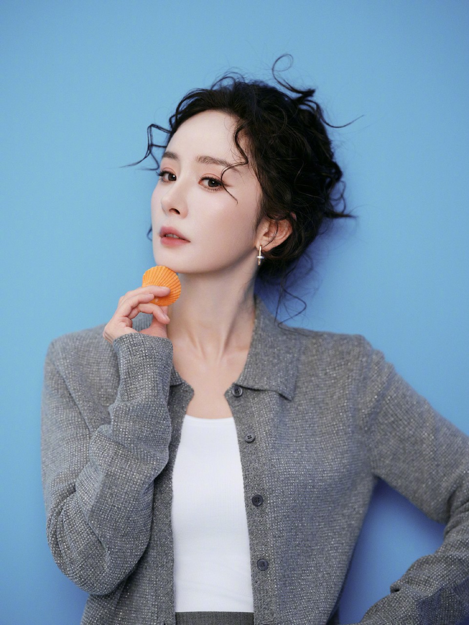 杨幂在规训的图纸之外 才有自由生长的线条  第10张