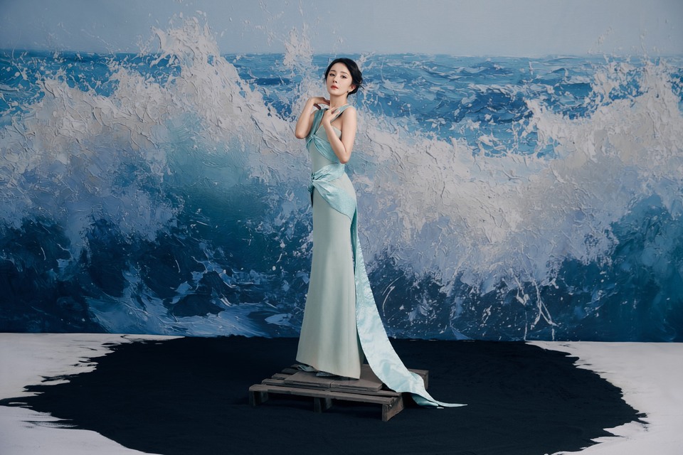 杨幂流动的光雾是空气的浅梦 只把温柔落在风里  第10张