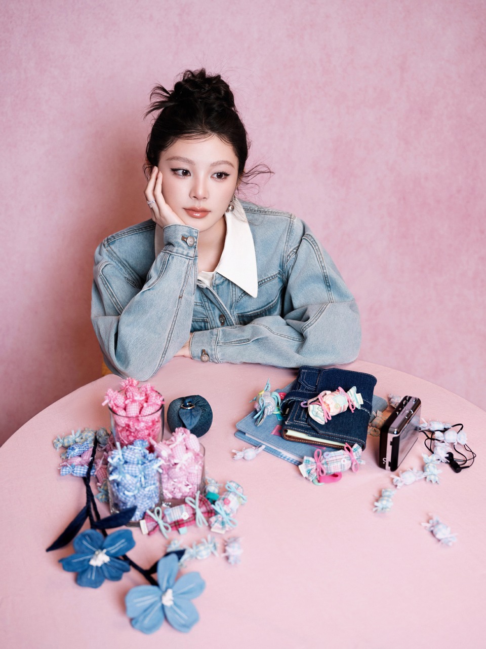 姚晓棠自由洒脱鲜活利落 温柔晚风里甜酷加倍  第5张