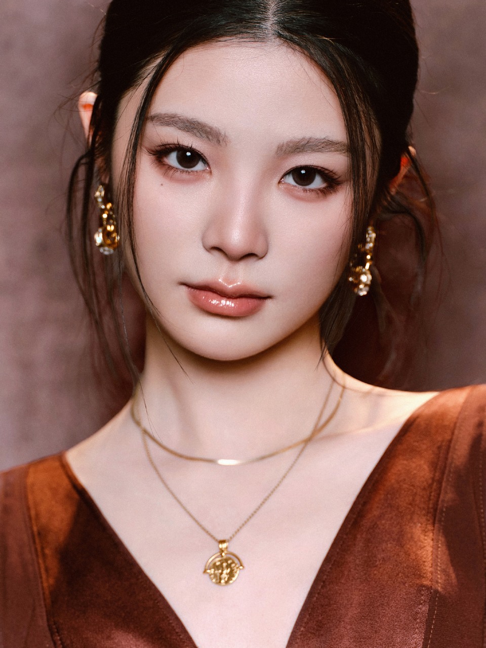姚晓棠一抹咖色随风而至 探寻无边界的神秘  第8张