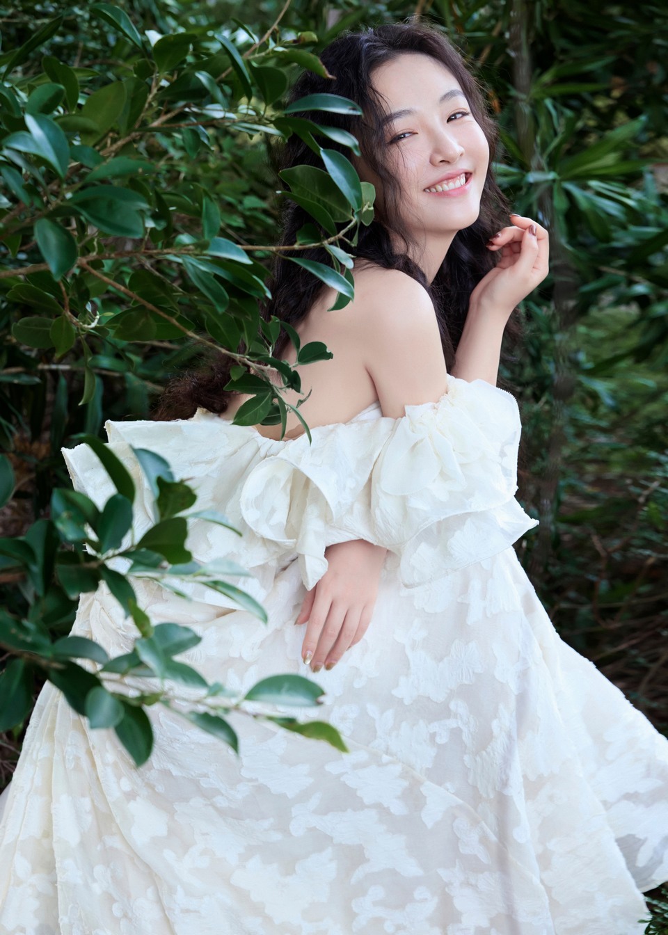 吴倩菘蔓织启春序时序更替 新岁满载嘉遇美好赓续