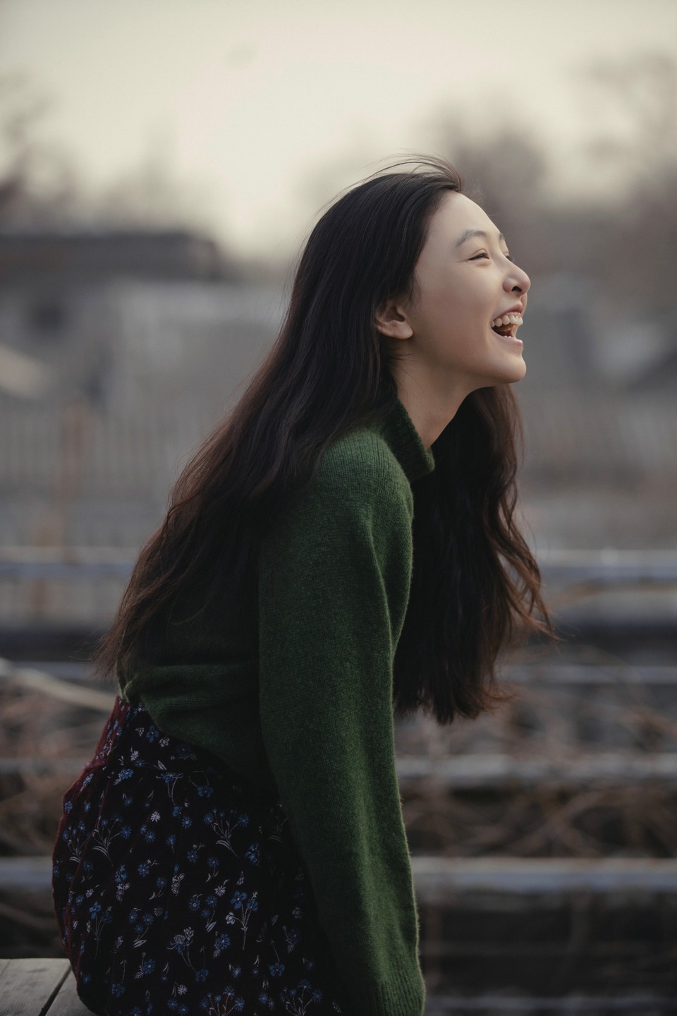 吴倩时序漫行遍历朝夕平仄 意朗如曦心隅自蕴芬芳  第6张