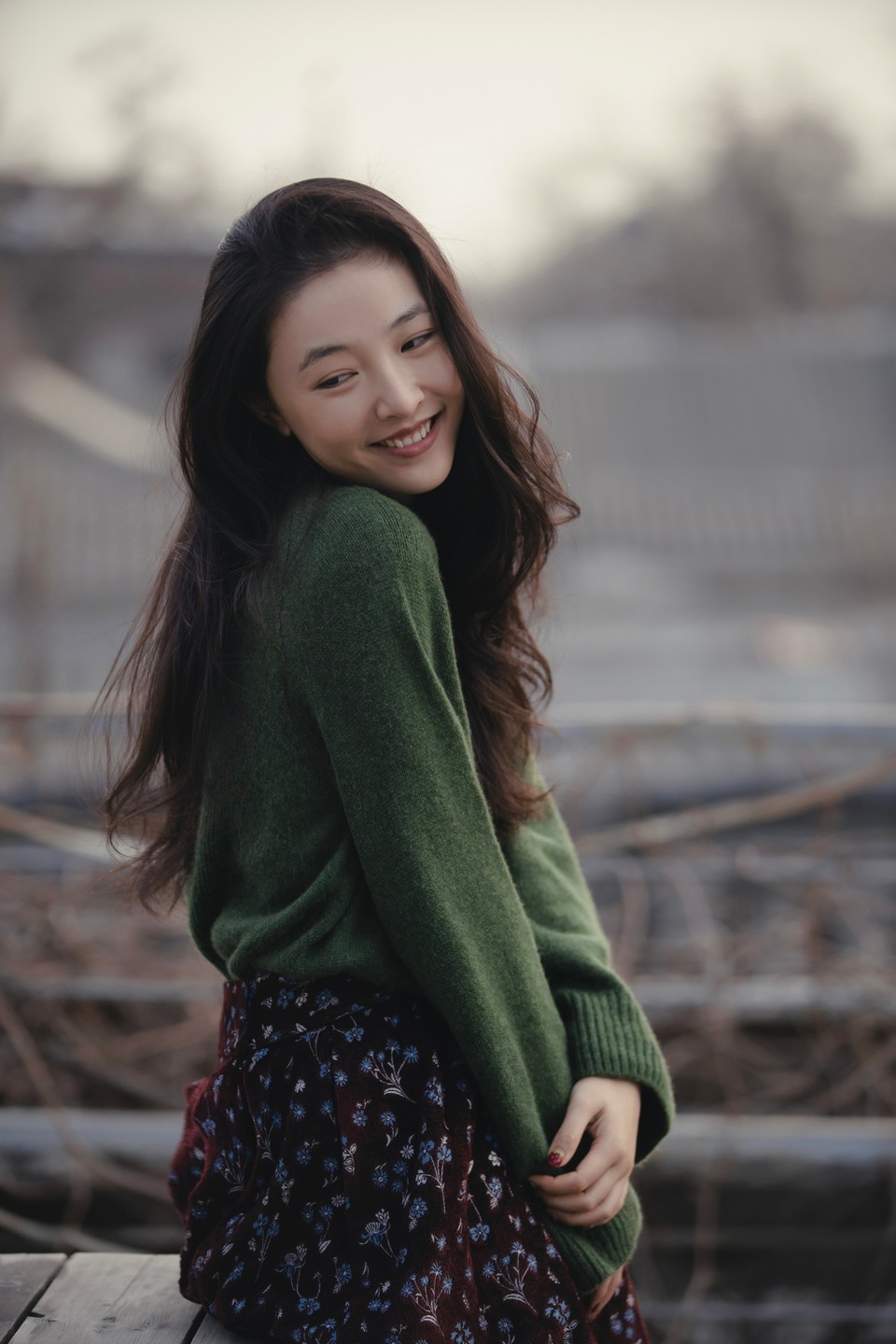 吴倩时序漫行遍历朝夕平仄 意朗如曦心隅自蕴芬芳  第5张
